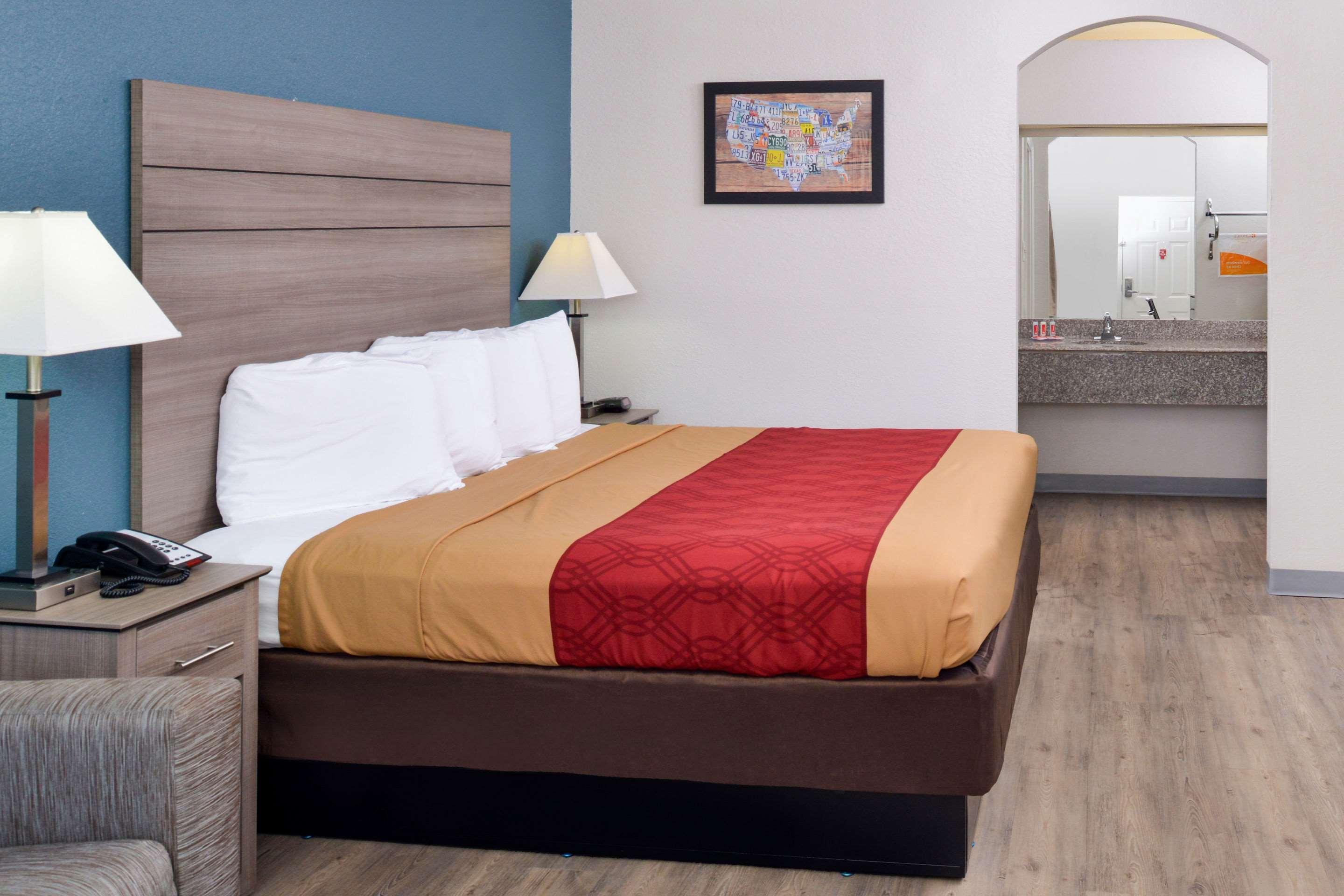 Econo Lodge Inn & Suites Port Arthur Near Sabine Pass Extérieur photo