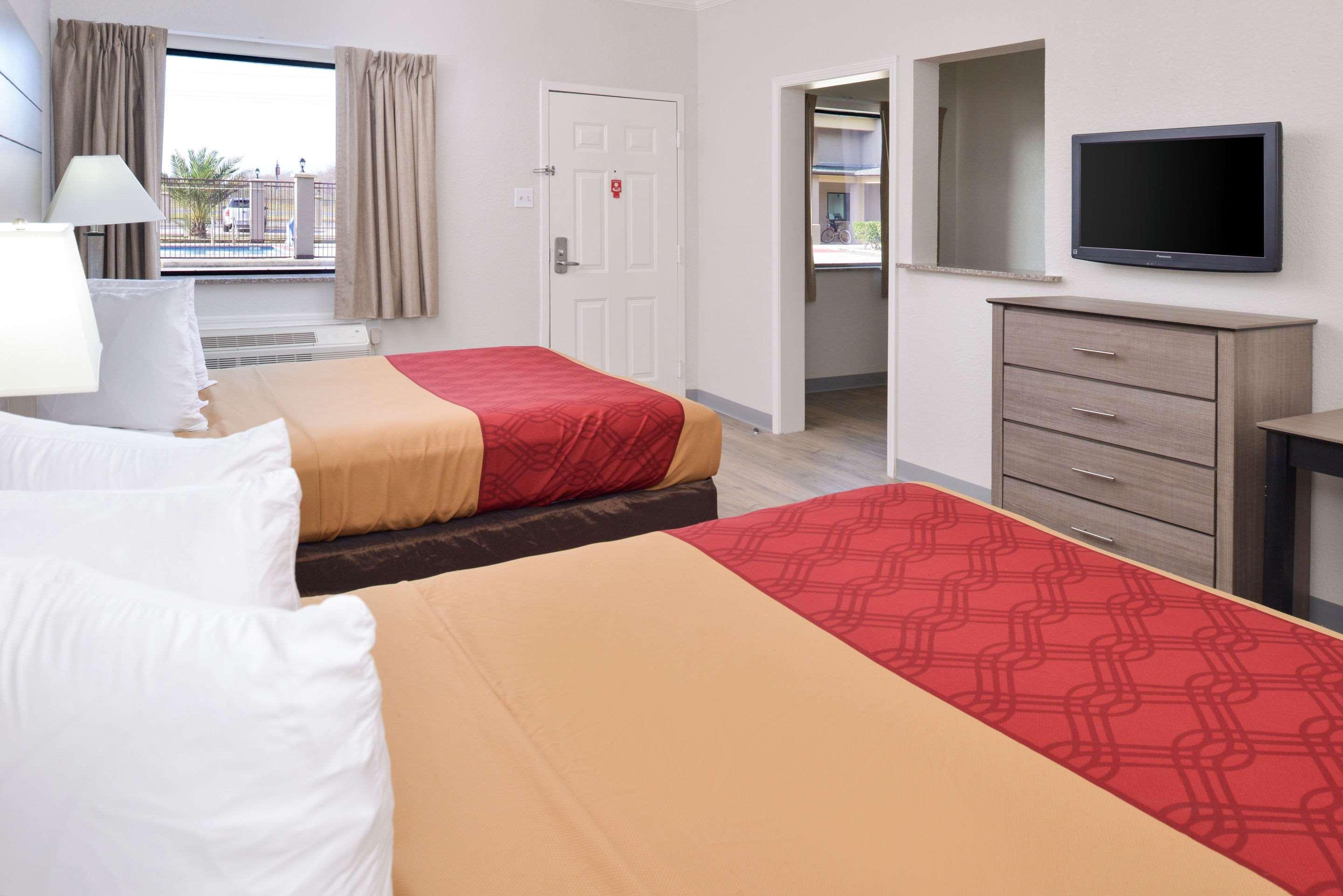 Econo Lodge Inn & Suites Port Arthur Near Sabine Pass Extérieur photo
